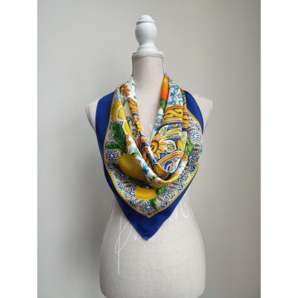 Fruits albastru coperta