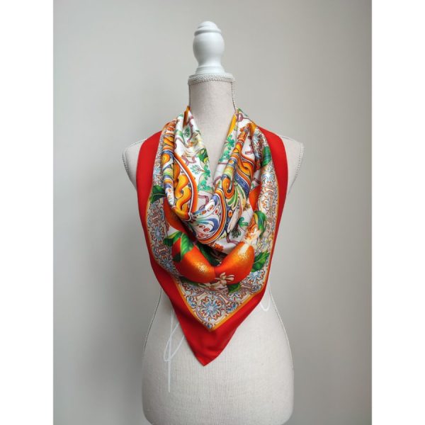 Fruits rosu coperta