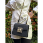 Poseta Dahlia neagra