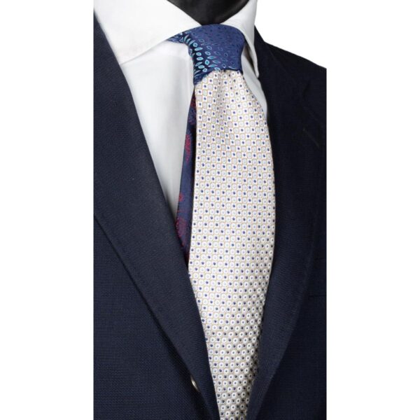 Cravatta-Avorio-Fantasia-Celeste-Nodo-in-Contrasto-Blu-N2184