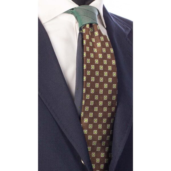 Cravatta-Marrone-Fantasia-Bianco-Verde-Nodo-in-Contrasto-Principe-di-Galles-Verde-N1707
