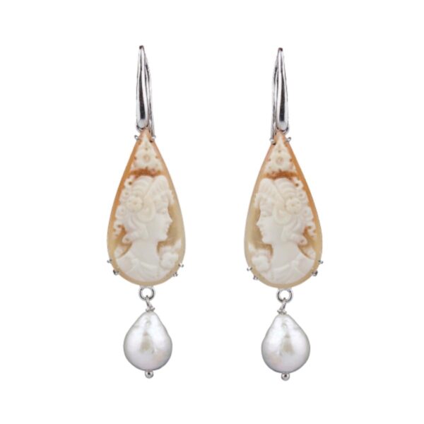 cercei-impressive-cu-gravura-cameo-sardonic-si-perle..